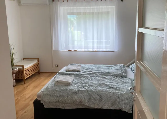 Dombos Vendeghaz Lägenhet *